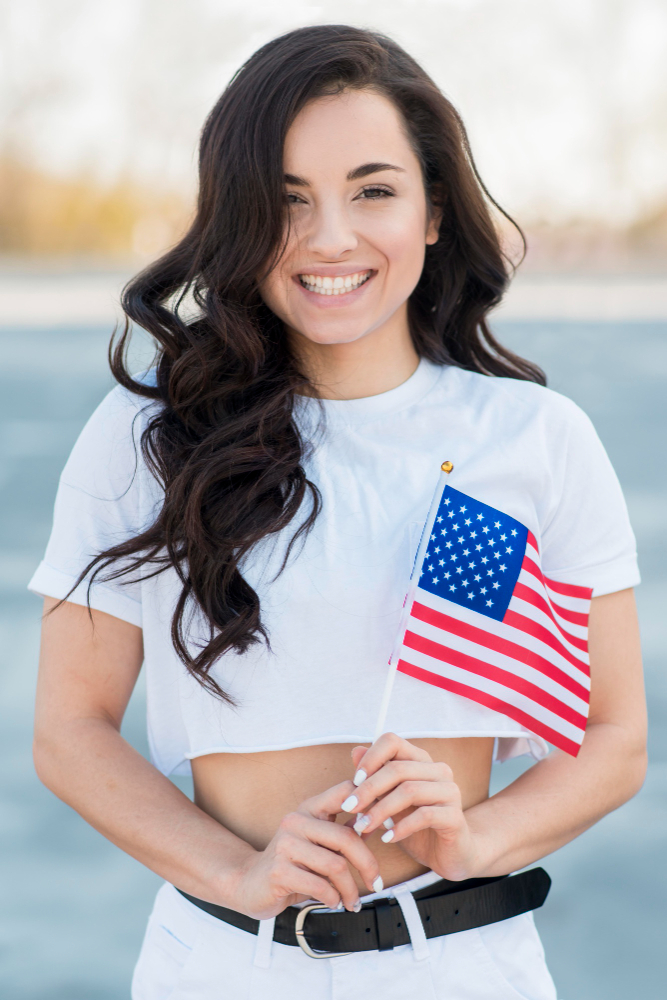 hillary vaughn age
